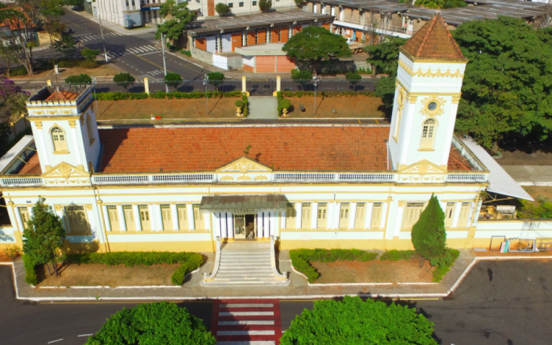 fundacao_1000x667.png